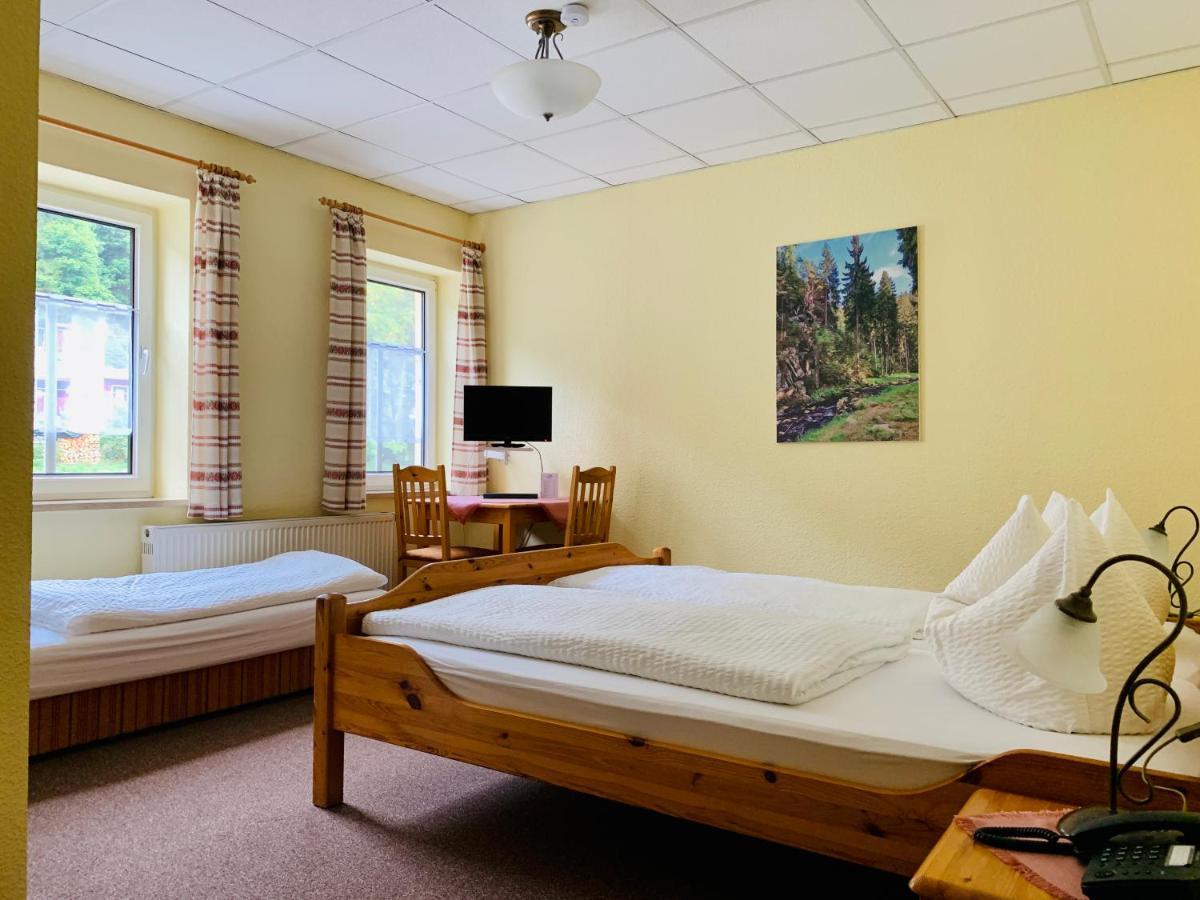 Pension Weiberwirtschaft In Pobershau Buitenkant foto